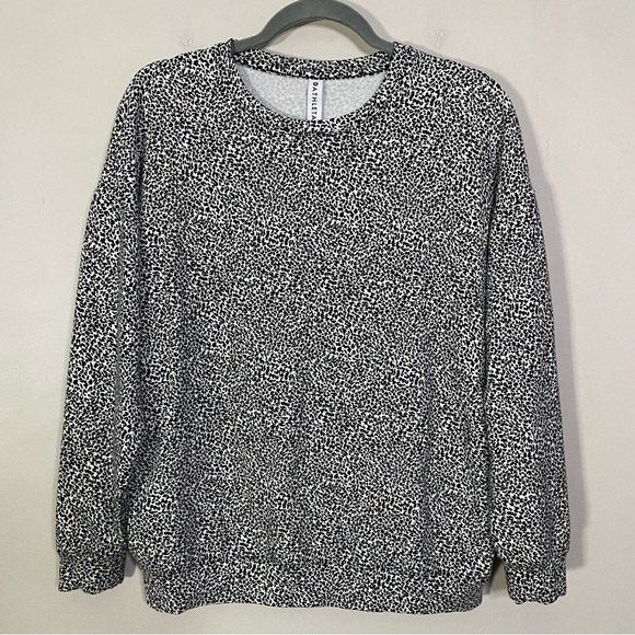 Athleta Balance Pullover Lightweight Sweatshirt in Black Micro Cheetah Print S - Picture 3 of 8